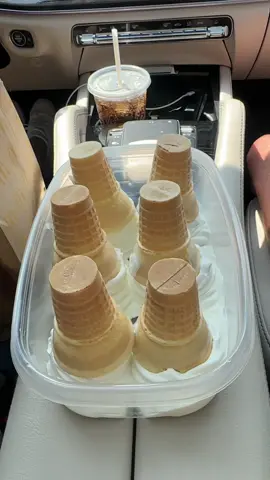 Moms share McDonalds secret! 🍪🍦 #mcdonalds #mcdonaldshacks #MomsofTikTok 