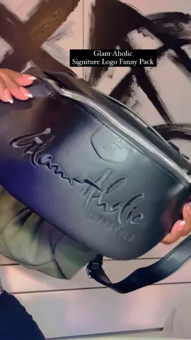 2 awesome black owned brands you need to be shopping with! Hoodie by @HardWear Style @👑King Tyson 4 HARDWEAR STYLE Bag by @GlamAholic_Lifestyle #blackgirltiktok #detroit #detroitgirl #fannypack #hoodie #blackexcellence 