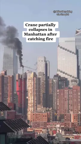 A construction crane caught fire and then partially collapsed on a street in the middle of #Manhattan, leaving at least six people injured. #newyorkcity #crane 
