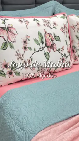 Os jogos de malha estampados também são uma ótima escolha quando o assunto é praticidade e versatilidade!🤩 O kit com lençol de elástico e fronha é 100% algodão com fio penteado, proporcionando mais conforto, além de ter um toque super macio e suave. ☺️ As fronhas possuem estampas para todos os estilos que vão de florais a geométricas. E para melhorar são super versáteis pois são fáceis de combinar com diferentes opções de colchas, Cobre-leito, edredons ou outros jogos de cama!💖✨ Gostou?  Dá uma passadinha lá no nosso site e confira todas as estampas disponíveis!🛍️ #casasfranklinoficial #casasfranklin #cama #jogodecama #jogodemalha #decoração #camaposta #donasdecasa 