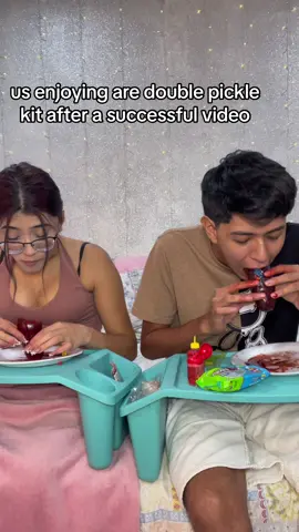 This was sooo good #fyp #foryou #viral #xyzbca #fypシ゚viral #foryoupage #couple #chamoypicklekit #gf 