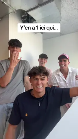 Tu sais les mecs qui ont pas compris le concept 😭 | lnsta: larzizematteo pour rien louper :) @Matteo @GAUTIER The Voice 11 @Julien @Pierre #larzize #humour 