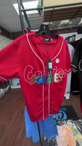 Total image unlimited & Ayubai Brow Studio in Lincoln NE!! Fire clothing, faux hair & products!! ⭐️ #cookies #totalimageunlimited #clothingstore #diamondsupply #cookiesbrand 