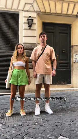 Outfits que usamos na Itália - Parte 1 #foryoupage #foryou #fyp #italia #viagem #outfit #look #moda #fashion #coupleoutfit #couple #casal #style 