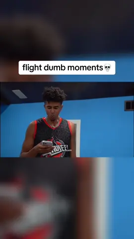 “what is a hexagon”🤦‍♂️☠️ #flightreacts #fyp #fypシ #foryoupage 