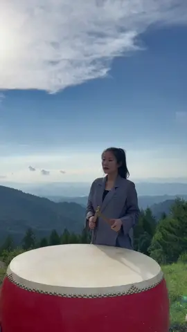 Tibetan drum#刀郎 #tibetan #girls #fyp #foryou #happy #beautiful #baby #music #viral #humor #流量呢 #CapCut 