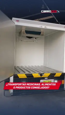Transformamos esta pick up para que nuestro cliente pueda transportar alimentos #refrigerados🚚❄️  #carroces #carrocerias #furgon #frigorifico #toyota #transformacion 