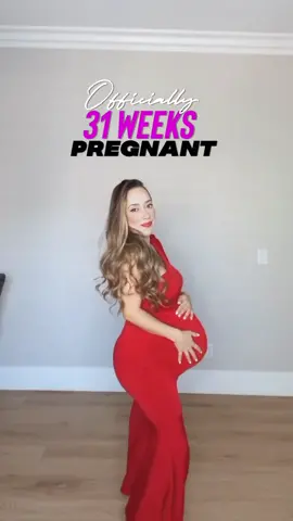 That summer bump on @eliana.rodriguez_ in her SMM dress ❤️✨ #maternitydress #bumpstyle #summeroutfits #31weekspregnant #bumpfriendlyfashion 