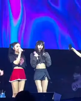 #jenlisa  jennie y lisa bailando ❤️‍🩹