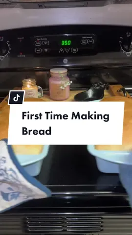 When I tell yall that I am PROUD🥲 first attempt at homemade bread and it turned out great! I’ve been wanting to make some for a while now and decided that I would at 9:30pm on a random Wednesday😂 #homemadebread #homemakerera #homemadesandwichbread #homemadewhitebread #breadrecipe #breadloaves #breadloaf 