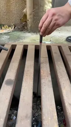 Solusi ambil barang jatuh di bawah #tongkattelescopicmagnet #tongkatteleskopicmagnetdenganlampuled #tongkattelescopic #sisirkutu #tongkattelescopic 