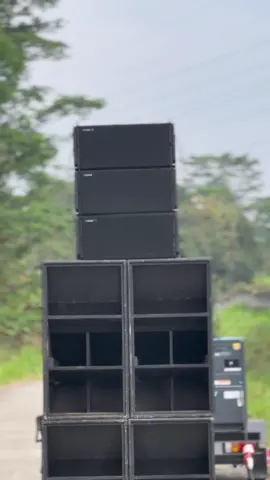 Penting dut e metu😅😅😅.               #fyp #fypシ #fypシ゚viral #soundviral #soundsystem #soundhealing #soundsystemmalang #soundbalapindonesia #dhehanaudio #ramayanaaudio #newpalapa_dangdutkoplojawatimur #mahesamusic #arijenggot #sounddangdut #videotiktok #perdanaaudio #brewog_audio #videosound #kb300 #kendangdangdut #twaudio #boxwsx 