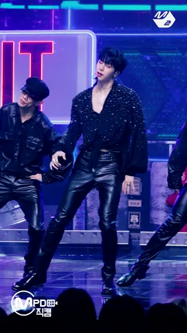 채형원 얼굴 삐용삐용🚨 채형원 복근 삐용삐용🚨 #MPD직캠 #MPDFanCam #M2 #몬스타엑스 #MONSTAX #MONSTA_X #LoveMeALittle #형원 #HYUNGWON @monsta_x_514