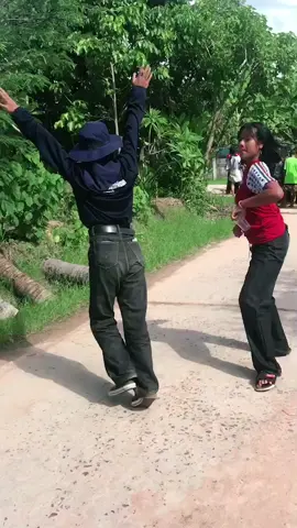 เลือดนักสู้กกับเเดด😂#รถเเห่ #เขมรสุรินทร์ 