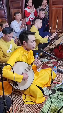 Cầu xin quan hoàng ban cho phước lớn#thayducdenongbay #đền_ông_bảy #hầu_thánh_tứ_phủ #daomauvietnam #xuhuong 