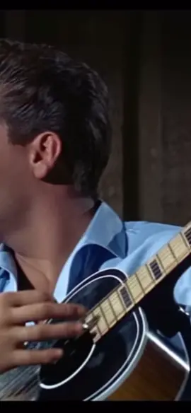 🎸Elvis🎸 #elvispresley #presley #fyp #foryou #viral #sing #singer #foryoupage 