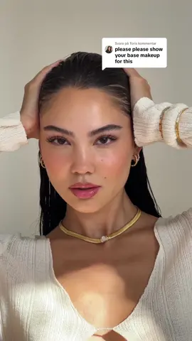 Svarar @Tori Cream products for summer > These are my favorites for a nice healthy glow. Using the Magic Touch Concealer in shade 8. The Stick Blush in shades Peach Caramel and Nectarine, mixed together. And the Stick Highlighter in shade Bubbly. AD  #sunkissedmakeup #makeuptutorial #blush #naturalmakeup #glowyskin 