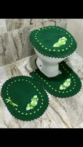Confira Jogo de Banheiro em Crochê 3 Pçs Colorido com Fita Bordado por R$59,99 - R$62,00.  Encontre na Shopee agora! https://shope.ee/8A2Z1WGBFM