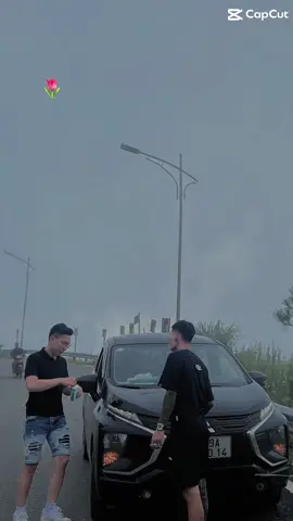 Vì anh cũng đã từng nghĩ rằng 😔