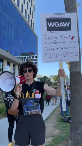 GUYWITHAPICKETSIGN🪧📢 #wgastrong #strike #sagaftra #spongebob 