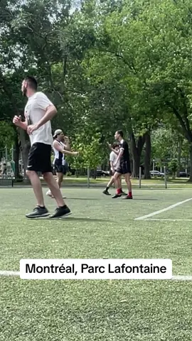 Montréal, Parc Lafontaine. #fyp #fypシ #Soccer #football #viral #montreal #quebec #parc #lafontaine 