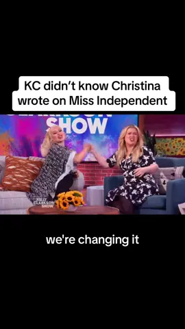 Replying to @Sergio i love how they support eqcch other! #kellyclarkson #fyp #christinaaguilera #singers #missindependent #songs 