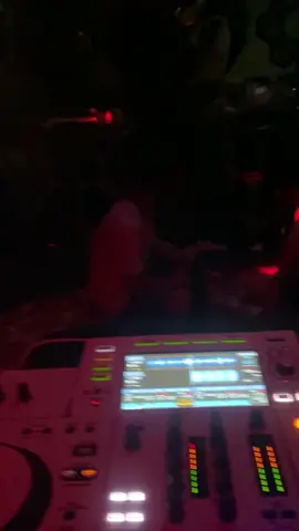 Booking show Dj Sự kiện , đám cưới , sinh nhật . Cho thuê bàn Dj RX2 - RX3 - RR . Bán nhạc . Ae cần liên hệ #xuhuongtiktok #luadaotructuyen #dj #60dongnai #fyp 