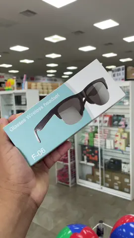Llegaron las gafas 😎 con audifono bluetooh integrado!! Encuentralas en todas las tiendas de DISTRIMASS a nivel nacional.