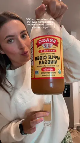 ACV helps w sooo much incuding reduced inflammation, reduced insulin release, better skin, healthier heart/organs, etc.!! We 🤍🤍 ACV.  . . . . . #braggsapplecidervinegar #applecidervinegar #acv #acvbenefits #biohacks #zamzamelectronics #rosalia #trythatinasmalltown #gifts #girlhood #whatwasimadefor #countrylife #jasonaldeanmusic 