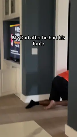 My dad😭😭😭 #foryou #injury #hurt 
