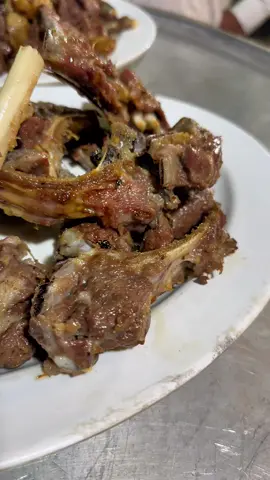 #shinwaritikka #dampukhrestaurentrawalpindi #shinwaritika #brownmeat #kablipulao #foodblogger #islamabad #tredational_food #alottotaste #namkeen #dampukt #namkeen #mutton #Cuisin #shinwarifood #chickenrecipe #dampukhrestaurentrawalpindi 