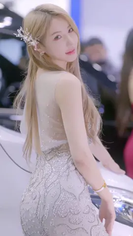 Racing model😘❤️❤️❤️ #xuhuong #model #beautiful #girl #gaixinh 