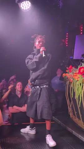 @Jaden No point seeing concerts from 5 miles away 💨 . . . . . . . . . . . . . . . . #jaden #jadensmith #concert #VIBES #concertphotography #newyork #newyorkcity #somewherenowherenyc