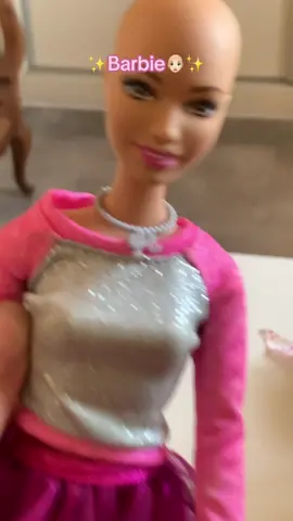 Barbie oncológica👩🏻‍🦲💅🏻 @barbie @Barbie Movie #barbie #barbiedoll #barbieoncológica #barbiecancer #cancer #fuckcancer #barbietiktok #barbiemovies 