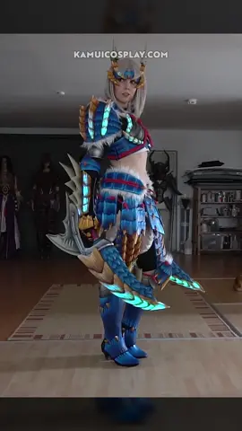 I would be really happy about a Monster Hunter World 2 announcement right about now! How about you? I only made 4 cosplays from the series including this light up LED Zinogre armor and I NEED MORE!!! ⚡️⚡️⚡️ #armorcosplay #selfmade #sewing #leds #monsterhunter #monsterhuntercosplay #zinogre #zinogrecosplay #diycrafts @Capcom @