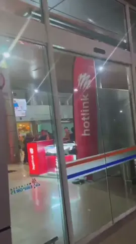 🇲🇾 砂拉越良勝龍狮团  为他们师傅接机 意外惊喜✈️✈️✈️ Airport pick up surprise🤣🤣 funny joke God idea🤙🤙🤙 #sarawak #sarawaktiktok #sarawakian #sarawakfyppp #砂拉越 #kuchingsarawak #kuchingsarawaktiktok #kuchingtiktok #kuchingairport😎 #砂拉越良勝龍狮团 #马来西亚 #malaysia #malaysiatiktok #liondance #liondancecompetition #liondanceperformance #醒獅 #舞狮 #醒狮 #liondancetiktok #liondancer #liondancing #liondancelife #舞狮表演 #舞狮生活 #舞狮运动 #liondance2023 #funny #funnyvideos #funnytiktok #crazy #funnyvideo #ketawa #kocak #ketawakocak #搞笑 #搞笑視頻 #惊喜 #surprise #古晋 #kuching #barongsai #mualan #liondancemalaysia 