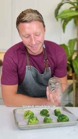 Say “YUM” if you would eat these Cheesy Smashed Broccoli & Chicken Bites 🐔🥦🧀🥓  What you need: 1 bag of broccoli  1 cup shredded chicken 1/2 cup shredded cheddar 2 slices of fully cooked bacon  Oil  Salt, pepper, garlic powder  Optional: Ranch seasoning To make it: 1. Steam your broccoli & pat dry 2. Smash it on a parchment lined baking sheet. 3. Add your oil & seasonings. Then top with the chicken, cheddar & bacon.  4. Bake @ 375F for 15-20 minutes. 5. Take ‘em out & enjoy! Pro tip: Smash AGAIN after adding the chicken, cheese & broccoli!  This is such an easy and delicious 20-minute low carb meal that only takes a few ingredients to throw together for lunch or dinner 👍