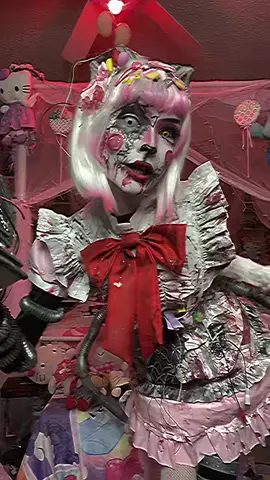 Ordered a new Pinkie wig ahhh so excited to cosplay her again:p #mangle #manglecosplay #fnaf #fnafcosplay #fivenightsatfreddys #fnaf2 #cosplay 