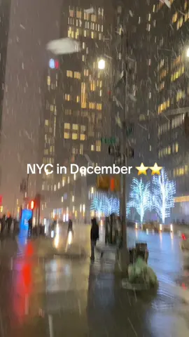 It’s not July rn #christmastok #nyc #christmas #christmascountdown 