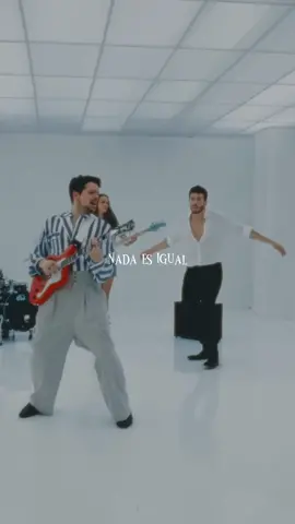 #lasso #lassomusica #sebastianyatra #ojosmarrones #ojosmarroneslasso #ojosmarronesremix #tiktokviral #lyricsvideo #lyrics #pinchetiktokponmeenparati #fyp #fypage #fypシ゚viral #parati #tiktokparati 