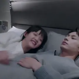 the hand wrapping around her body gosh 🫣 #jun #wenjunhuiedit #fypシ #drama #dramafever00 #cdrama #exclusivefairytale #moonjunhui #zhangmiaoyi #chinesedrama 