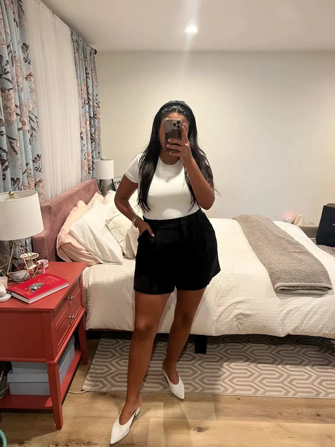 This is your sign to step into your local Abercrombie 🗣️ #abercrombie #capsulewardrobe 