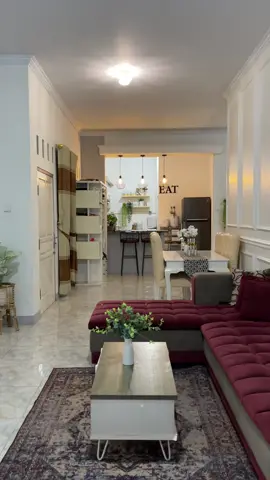Ruangan open space bablas sampe dapur😁 #ruangkeluarga #ruangtamu #ruangtamuaestetic 
