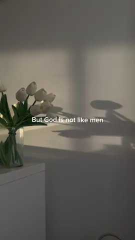 Romans 8:38-39🤍 #christiantiktok #fyp #blessed  #adayinmylife #Vlog #morningroutine #nightroutine #tiktokchretien #motivetion #viralvideo #bedroom #aesthetic #jesuslovesyou 