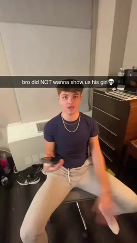 we all have this friend 😭😭