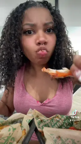 Wing stop will always be my fav 😋 #fyp #fypシ #eating #eatwithme #mukbang #mukbangeatingshow #Foodie #foodietiktok #food #FoodTok #wingstop #nationalwingday #wingday 