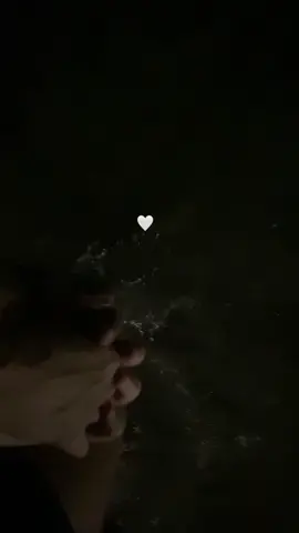 eu e ela na praia 🤍 #praia#casal#lgbt#amor 