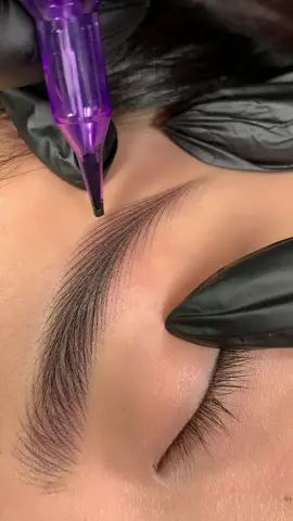 Thay đổi cho e gái cặp chân mày  quý zị cùng xem nha☺️☺️#phunxămlinhlinh #chânmàyhànghiệu #họcviệnlinhlinh #côgiaoyeuthichnhat2023 #sợiRLbrows #xuhuong2023 