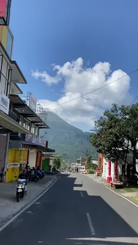 Membalas @capculacai Monggo di save tapi minimal dilike😂 #mojokerto #mentahan #mentahanvideo #pemandangan #gunung #trawas 