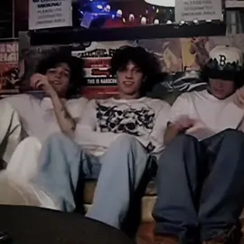 ugh yall my back will be the death of me i need to go to the er😭😭😭😭😭#mattsturniolo#nicsturniolo#chrissturniolo#thesturniolotriplets#thesturniolotripletsedit#foryou#fyp#viral#xyzbc